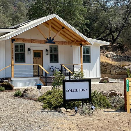 Soleil Luna 2 Miles From Sequoia Park Entrance Three Rivers Exterior foto