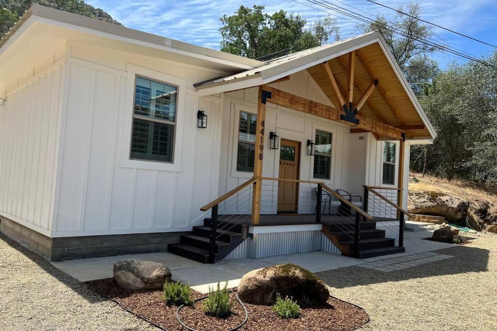 Soleil Luna 2 Miles From Sequoia Park Entrance Three Rivers Exterior foto